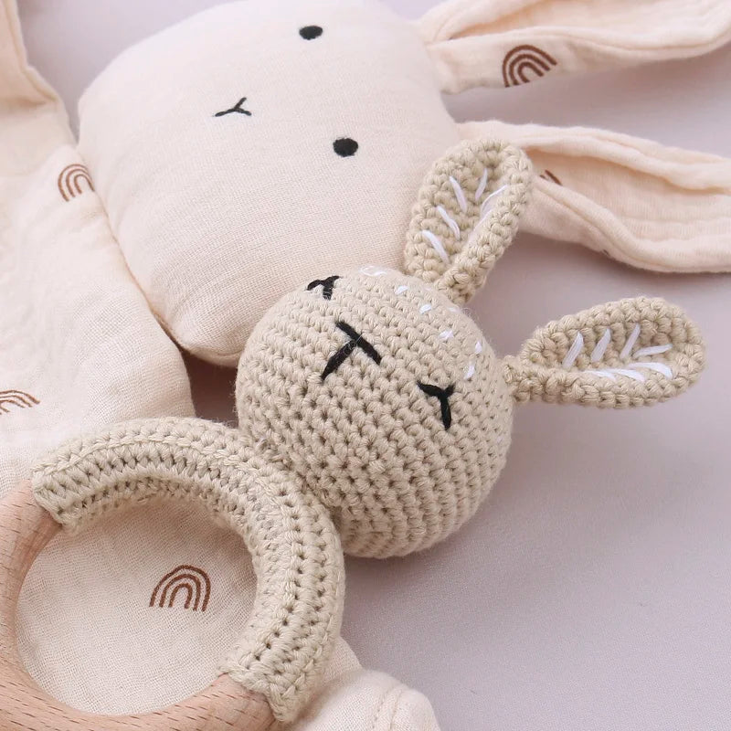 Newborn Teething Toy & Cotton Bib Wooden Set