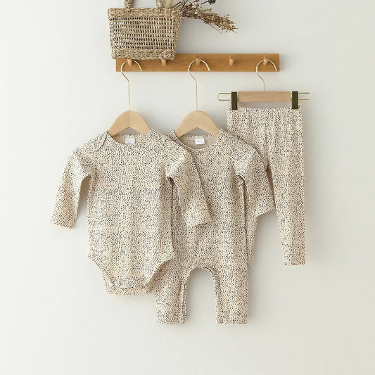 5 Reasons Organic Baby Clothing Is Better for Sensitive Skin