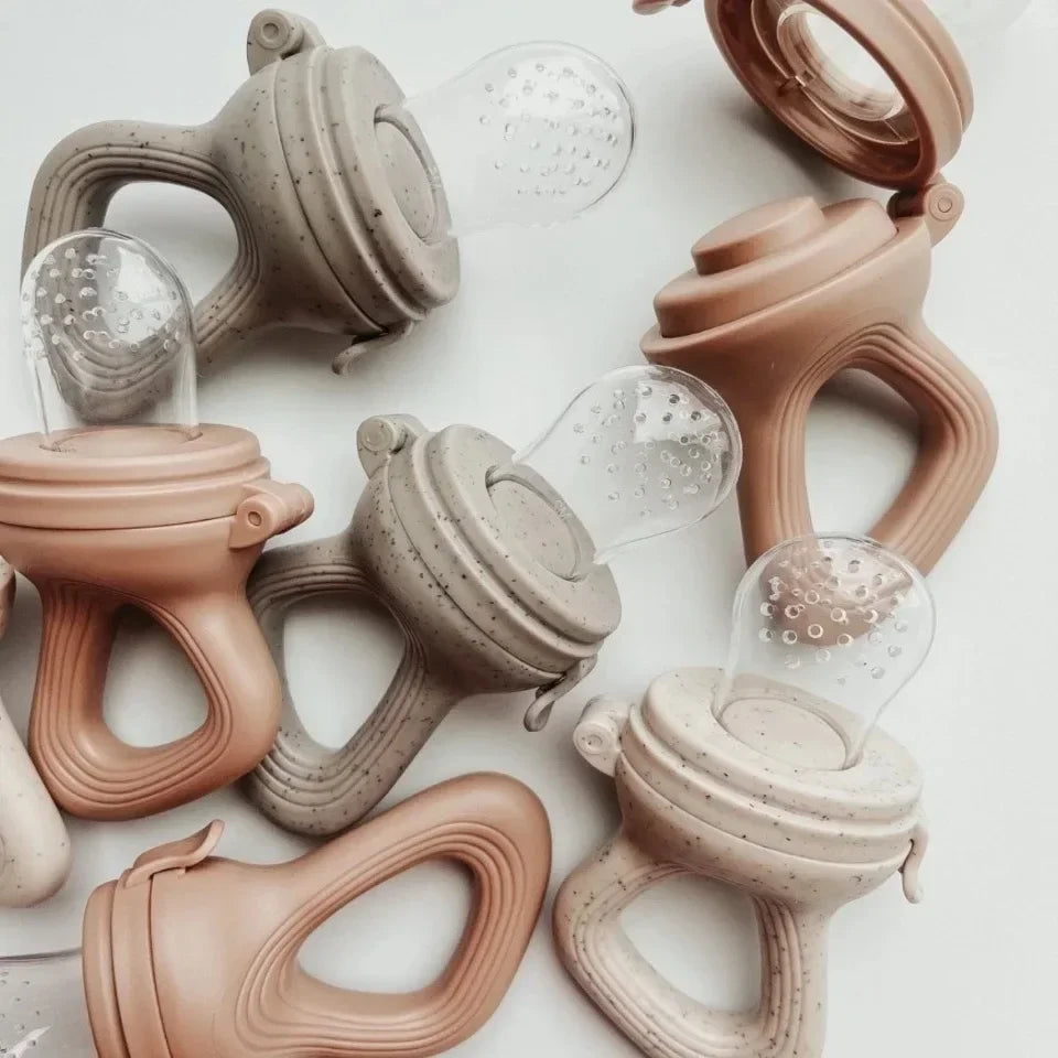 “silicone baby fruit feeder with cover for safe feeding”